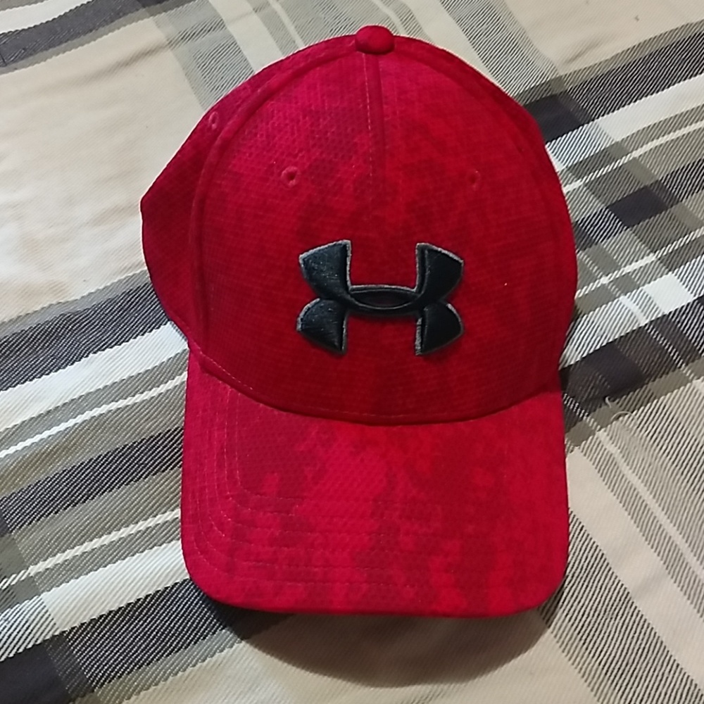 Hat under armour